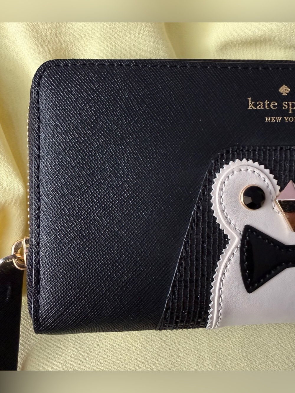 Kate Spade Clifton Lane Neda Penguin Wallet - Picture 2 of 11